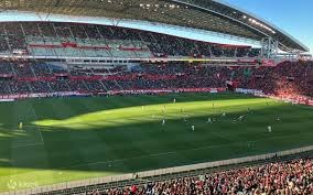 铃木一朗在 2016 年达成美日通算 4257 支安打，超越皮特·罗斯引发美日两地纪录之争